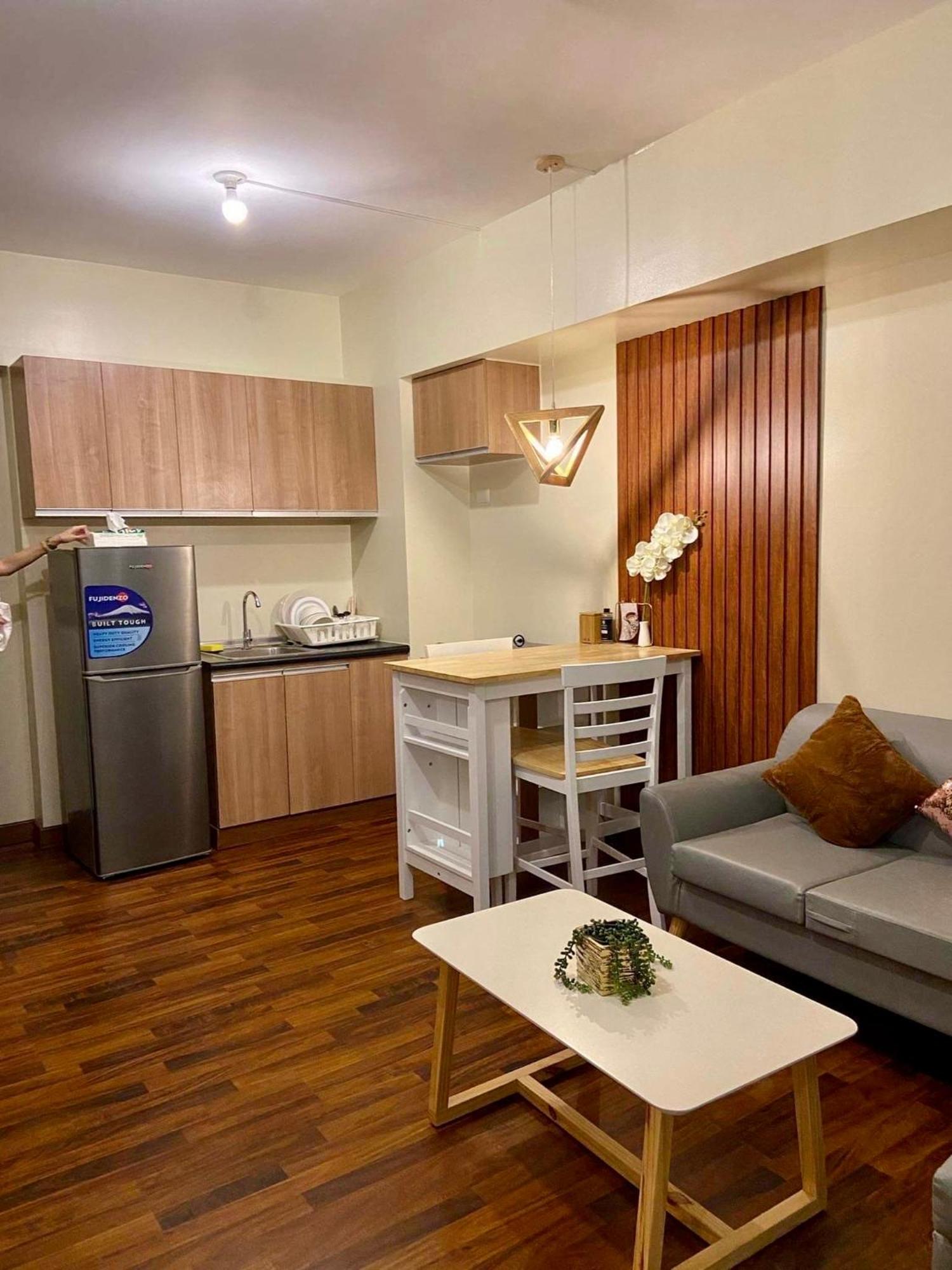 Avida-Riala Tower 2, 3 New & Stylish Studio & 1Br Condo セブ市 エクステリア 写真